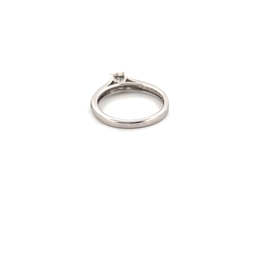 18kt White Gold Solitaire Diamond Ring