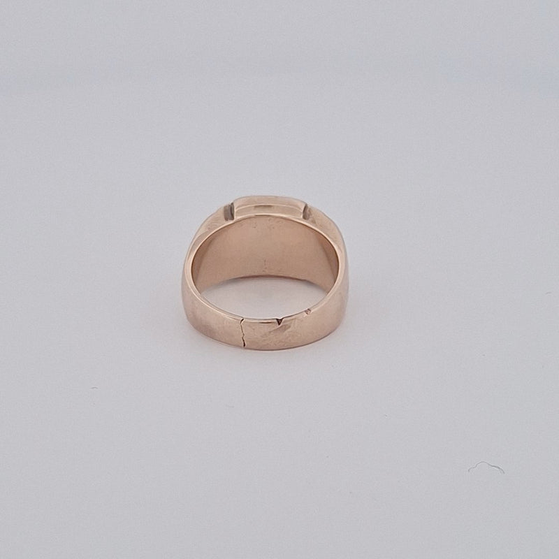 9KT Heavy Signet Style Ring