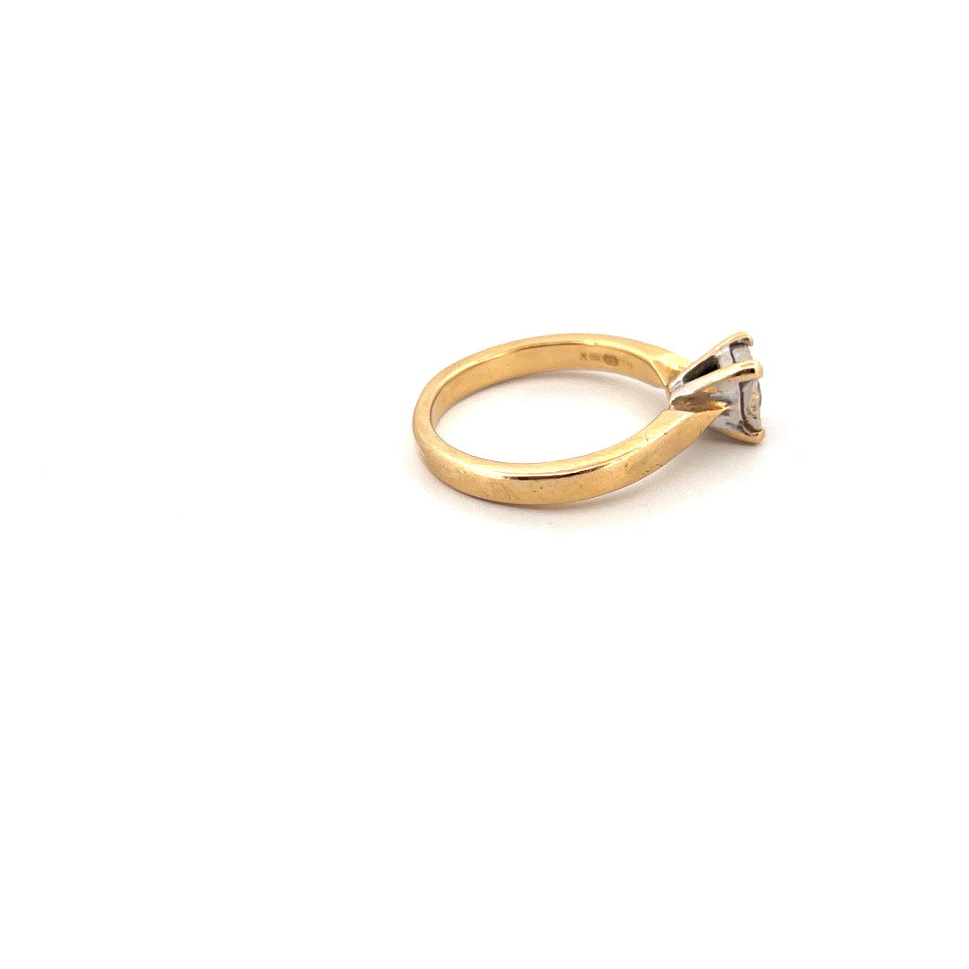 18kt Yellow Gold Solitaire Diamond Ring