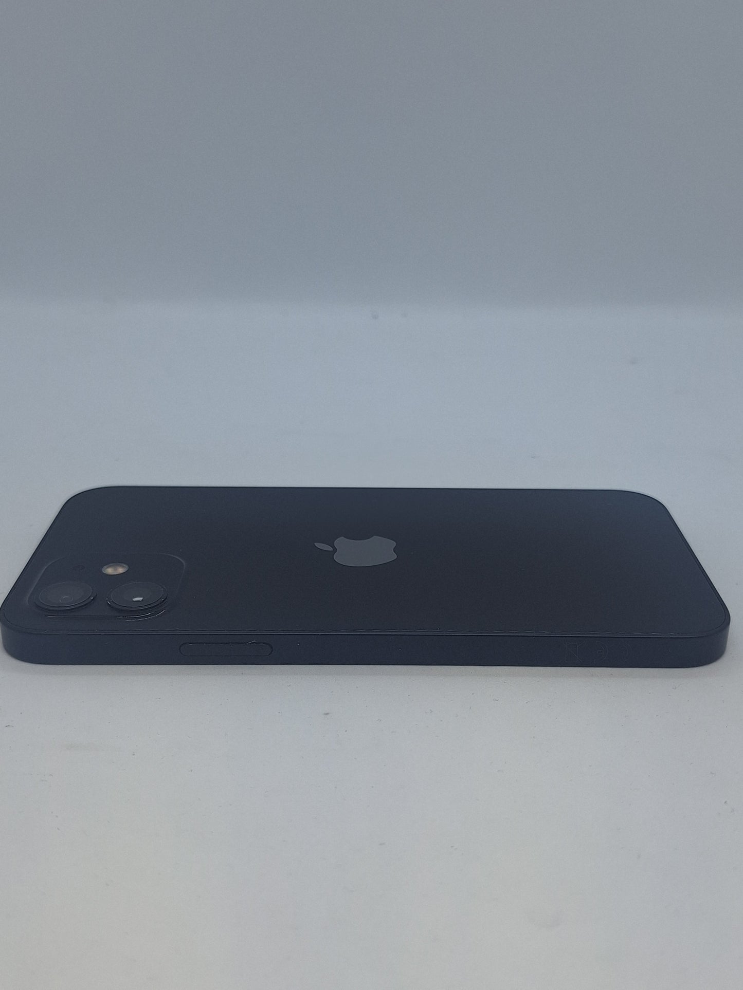 Apple iPhone 12 Black 64GB [Unlocked] (Grade A)