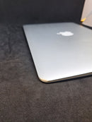 Apple MacBook Air 7,2 [ 120GB ] (Grade B)