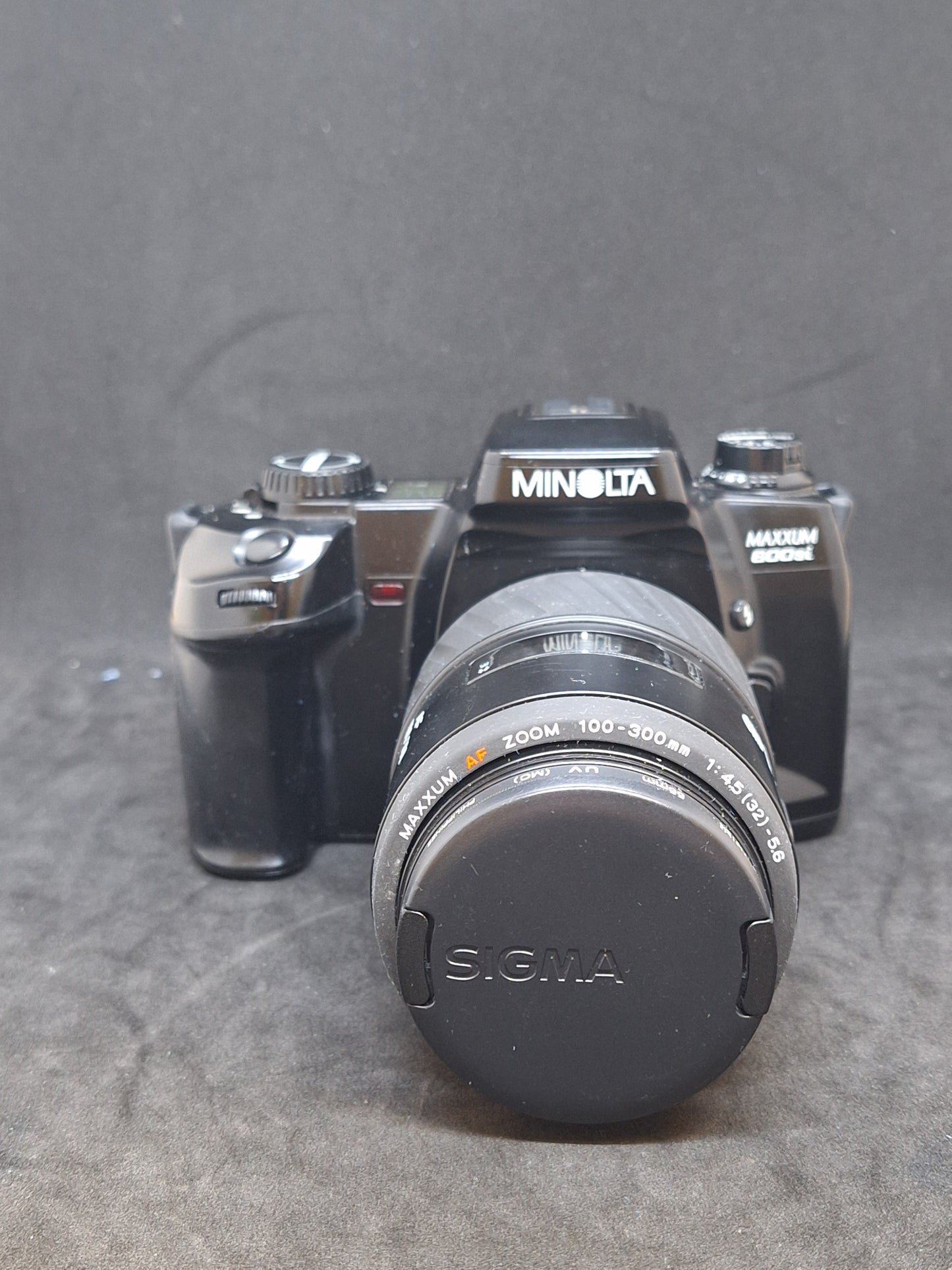 Minolta Maxxum 600si (Grade B)
