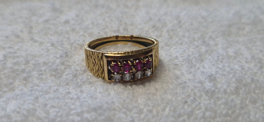 Diamond & Ruby Ring 18kt