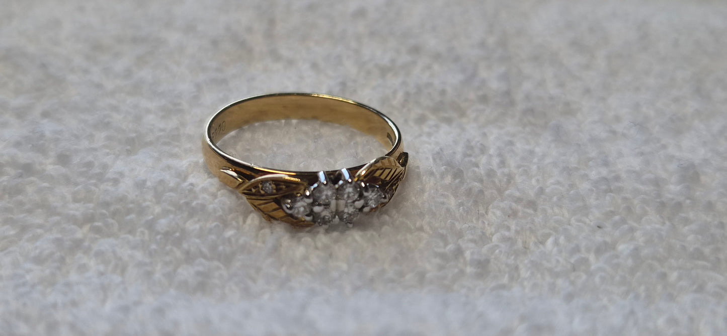 Diamond Cluster Ring 18kt