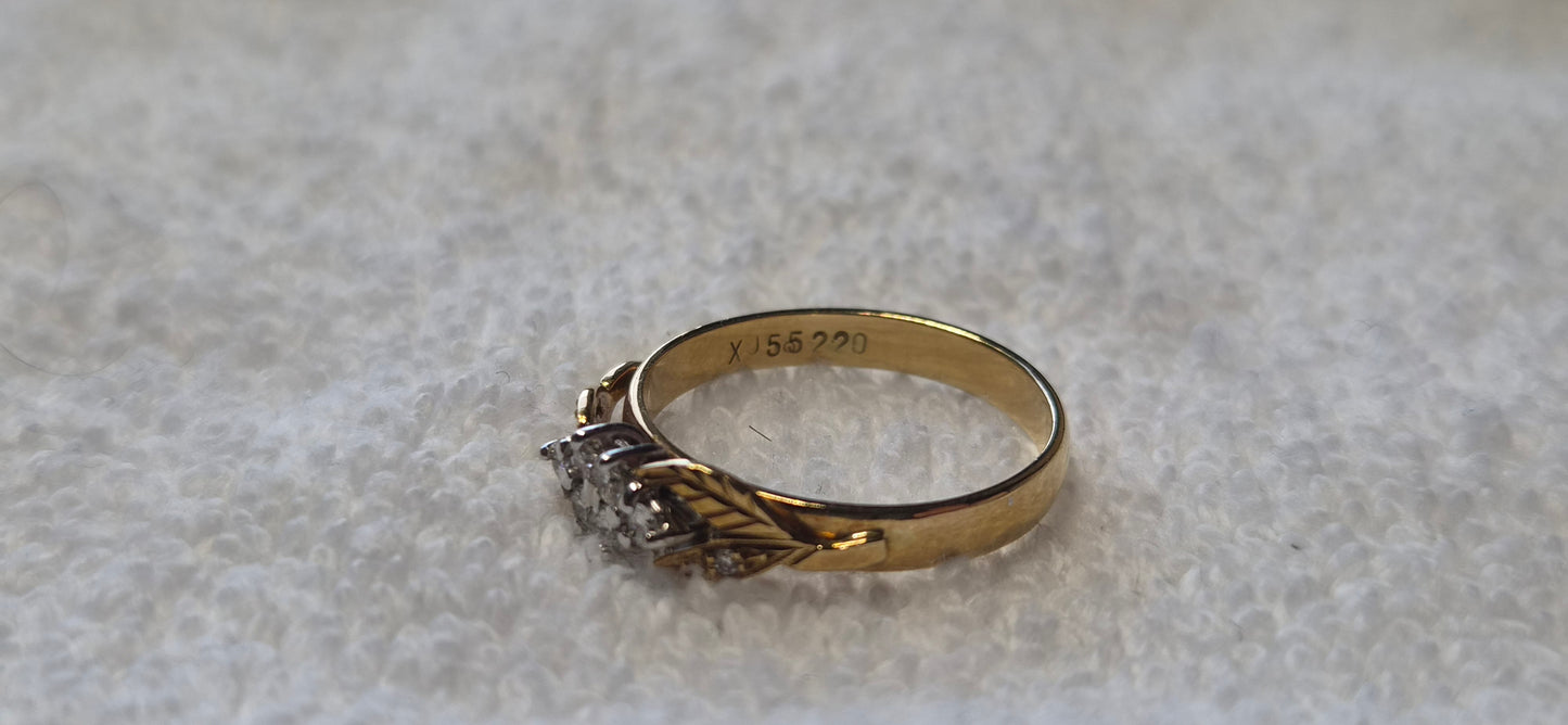 Diamond Cluster Ring 18kt