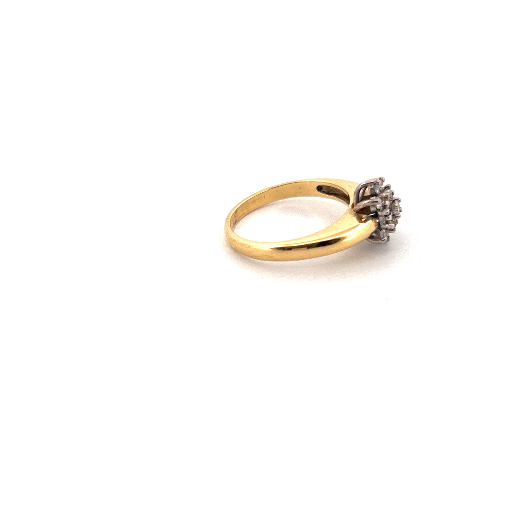 18kt Yellow Gold Diamond Cluster Ring