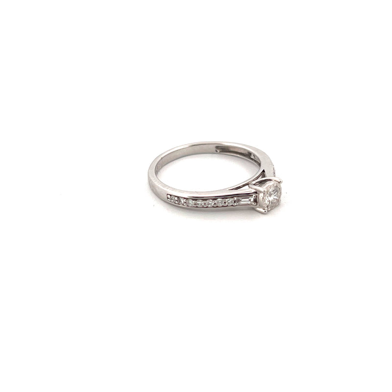 18kt White Gold Solitaire Diamond Ring — frame 19