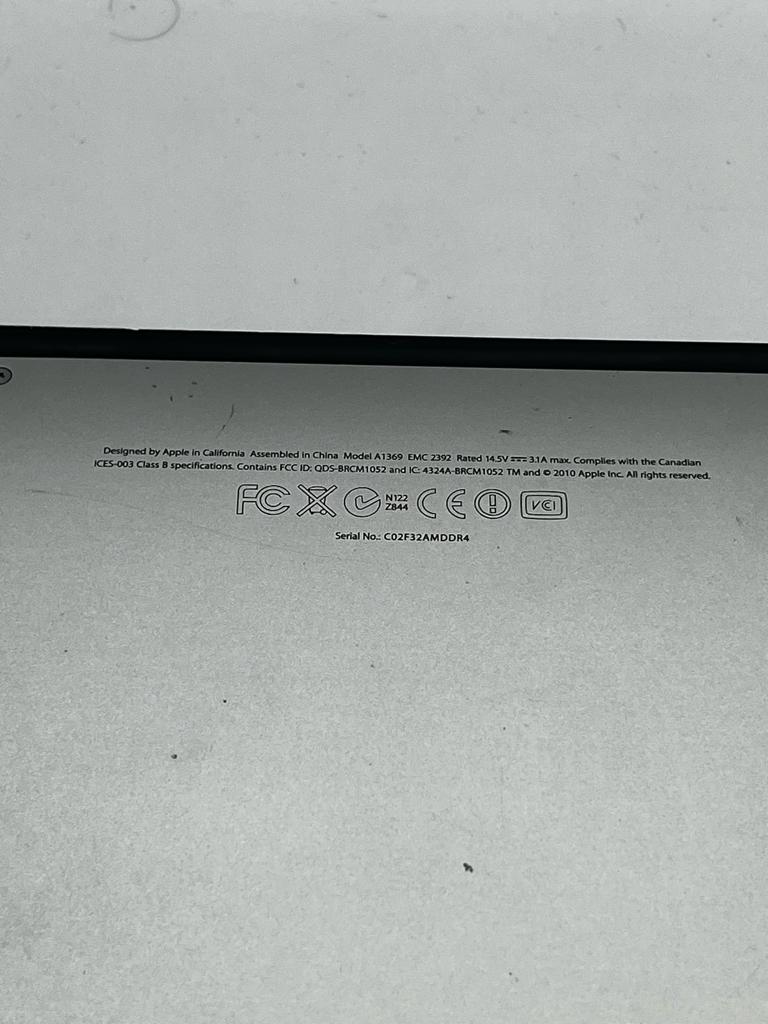 2 x Macbook Air A1369