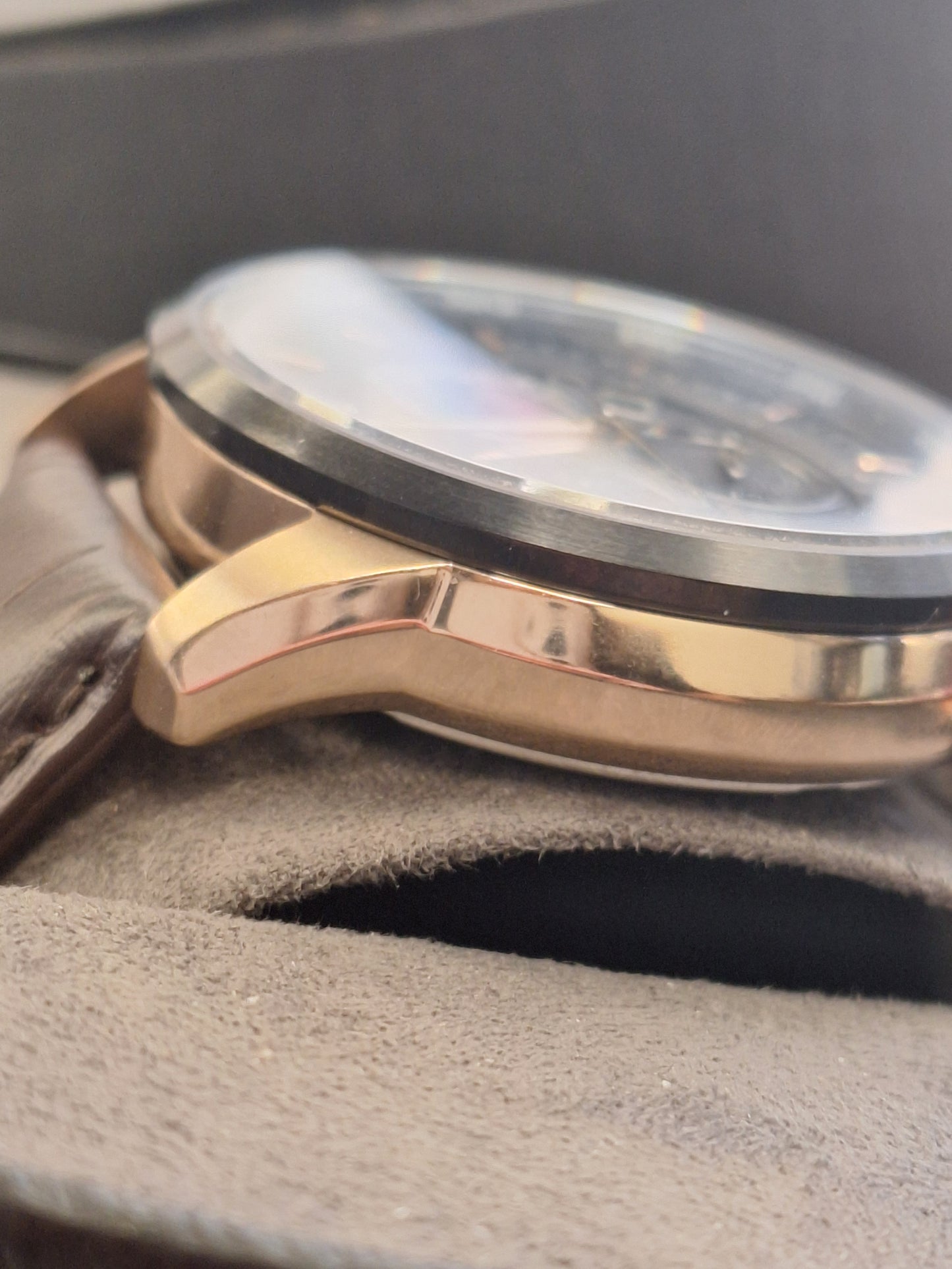 Citizen Eco-Drive Calendrier E870-S119553 (Grade B)