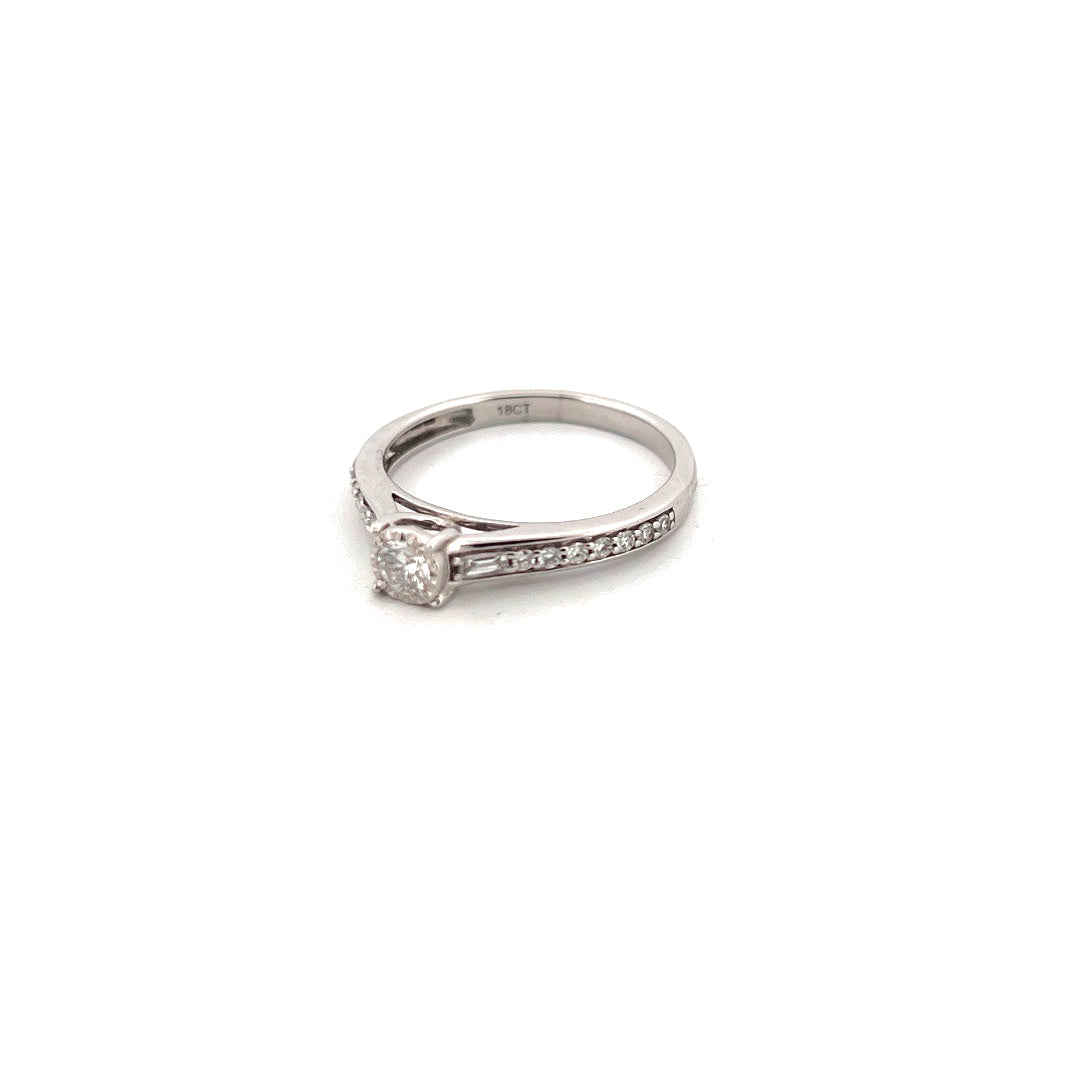 18kt White Gold Solitaire Diamond Ring