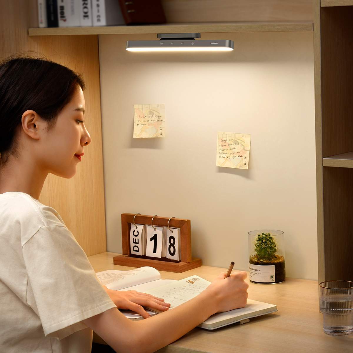 Baseus Home Magnetic Stepless Dimming Charging Desk Lamp