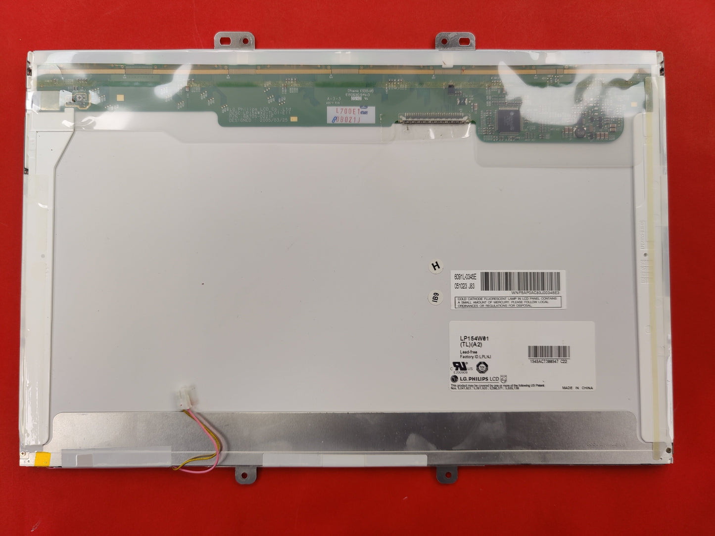 LG LP154W01