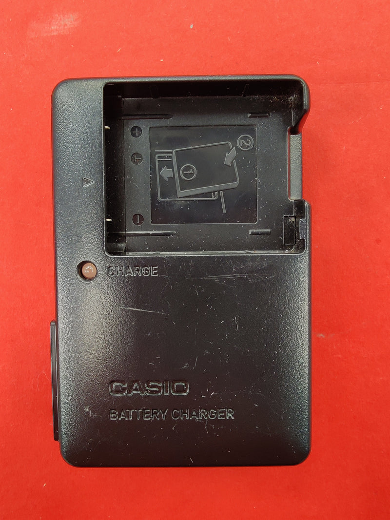 Casio BC-81L Charger